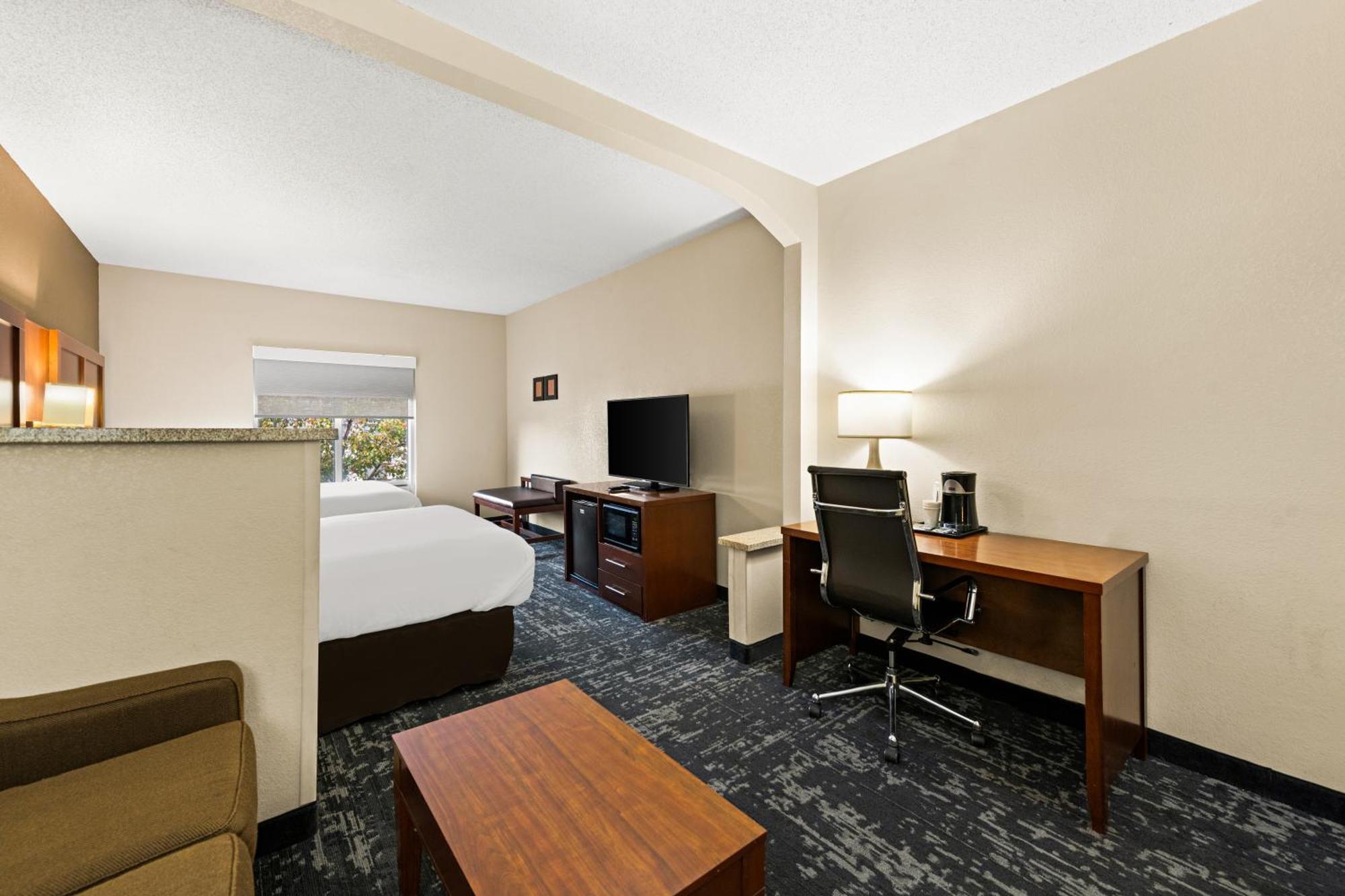 Comfort Suites Kansas City-Liberty Esterno foto