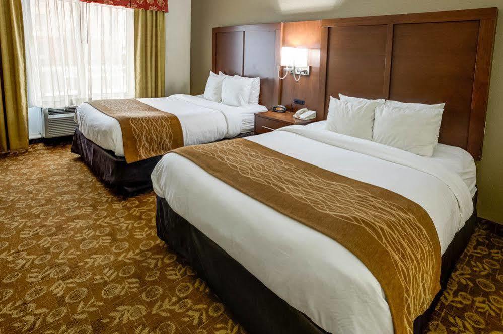 Comfort Suites Kansas City-Liberty Esterno foto