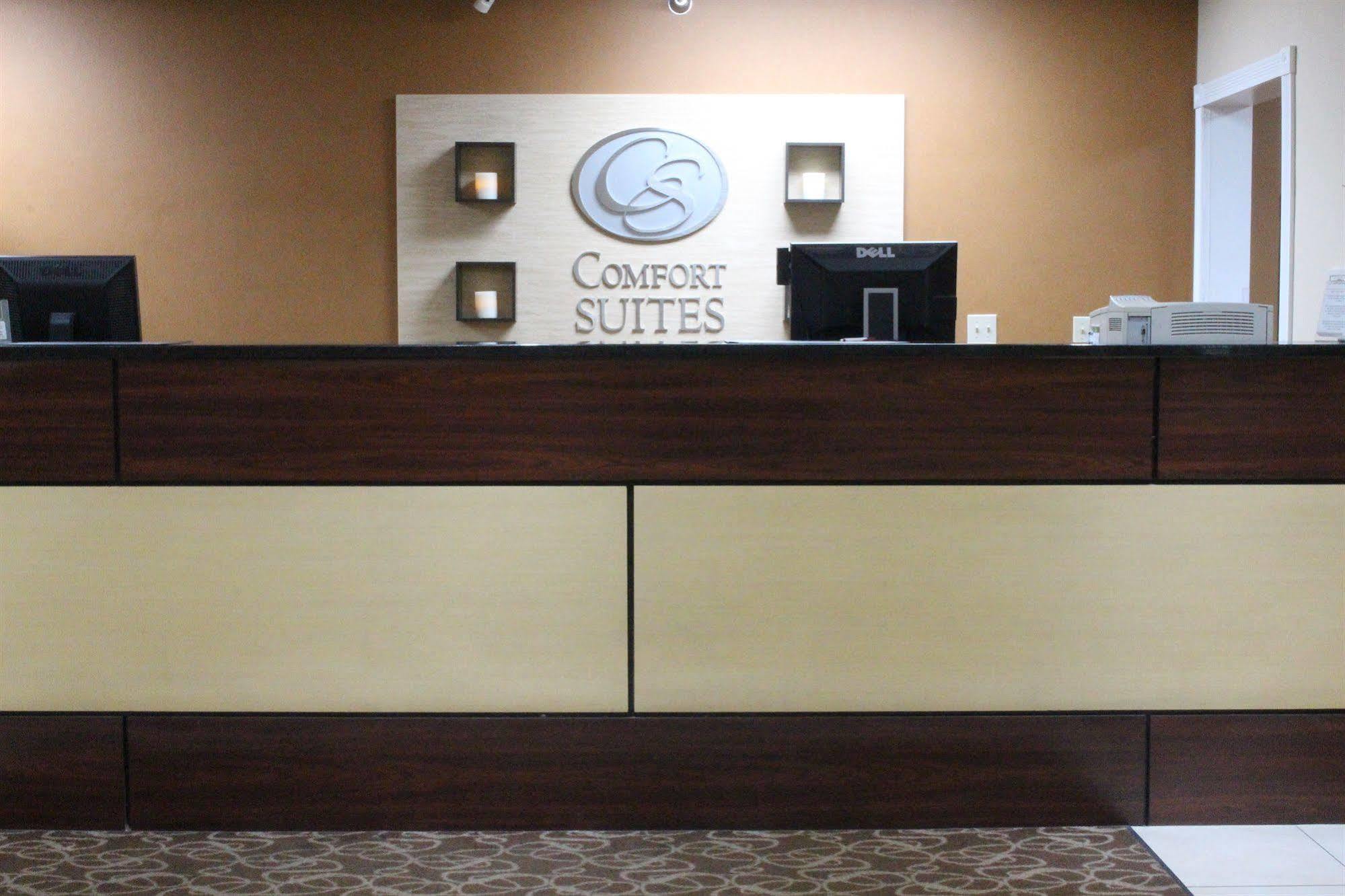 Comfort Suites Kansas City-Liberty Esterno foto